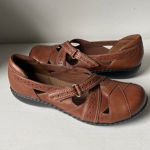 Clarks Women's Ashland Spin Q Slip-On Loafer Size 10 Leather Bendable New